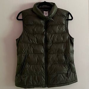 Green Gap Puffer Vest - Size Medium -Gently Used - Negotiable Price